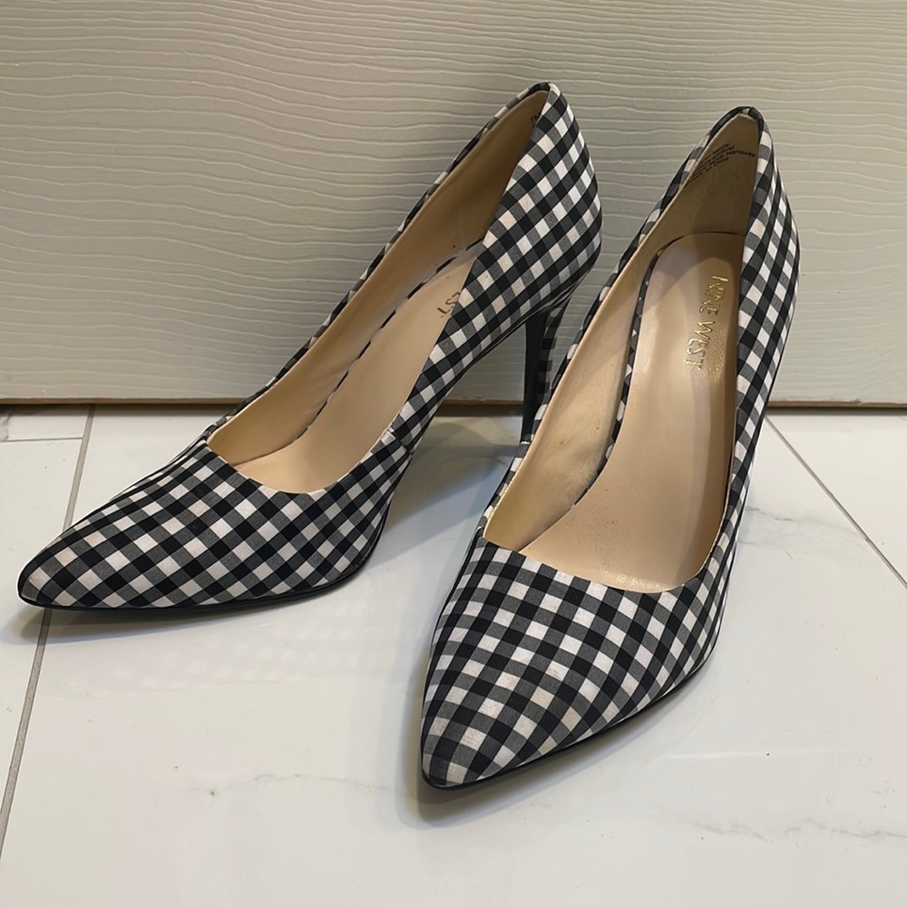 Nine West Black & White Gingham heels size 7